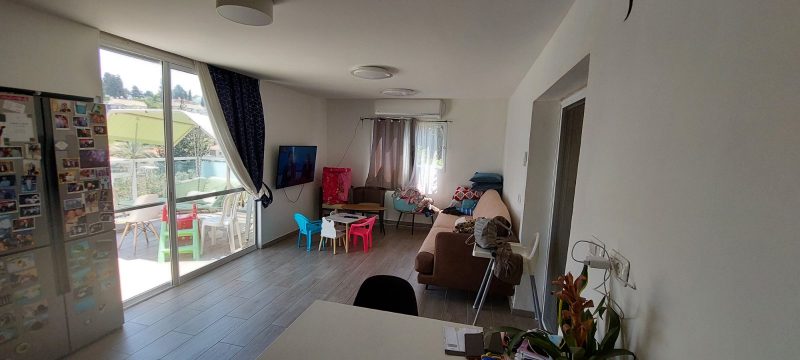 Продаётся 3 комнатная квартира 70м2 в г. Кирьят Ата -  Фото 2