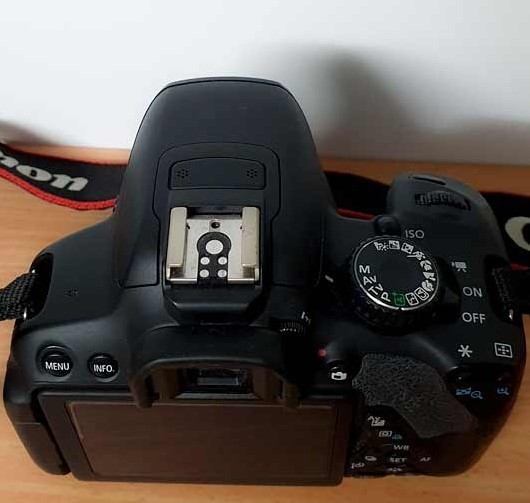 Canon 650d со штатным объективом -  Фото 1
