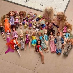Куклы барби и маленькие куколки все вместе
