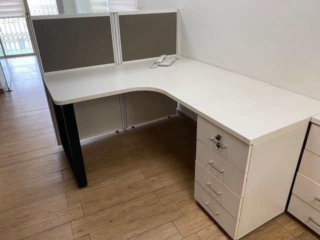 Позиции офисной мебели в новом состоянии -  Фото 4