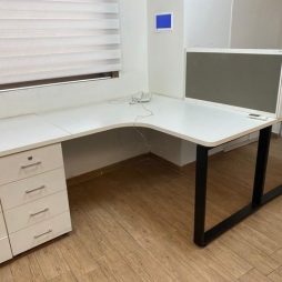 Позиции офисной мебели в новом состоянии