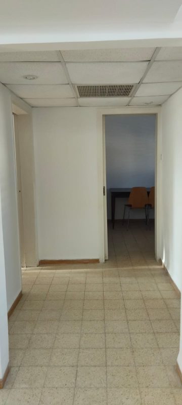 3 комнатная квартира с участком и отдельным входом, ремонт,мебель,2800 шекелей -  Фото 6