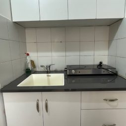 В аренду студия на Herzl St 47, Netanya за 2600 ₪