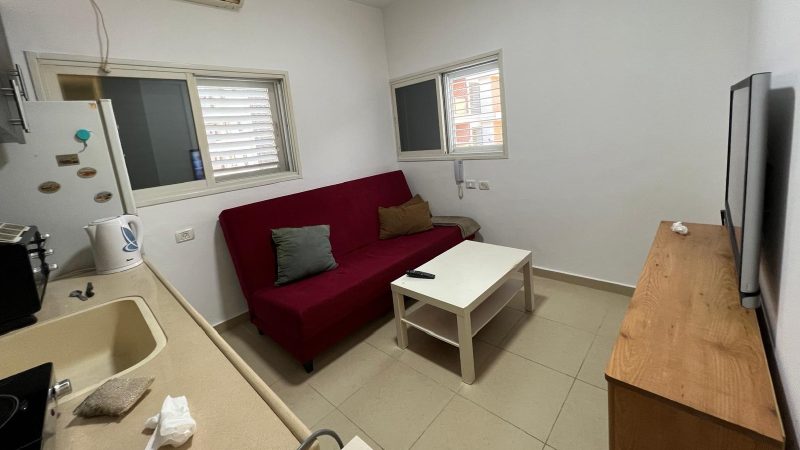 В аренду 2х-комнатная на Pinsker St 20, Netanya за 3300 ₪ -  Фото 3