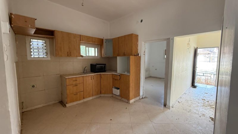 В аренду 3х-комнатный частный дом на Shoshana Damari 11, Netanya -  Фото 2