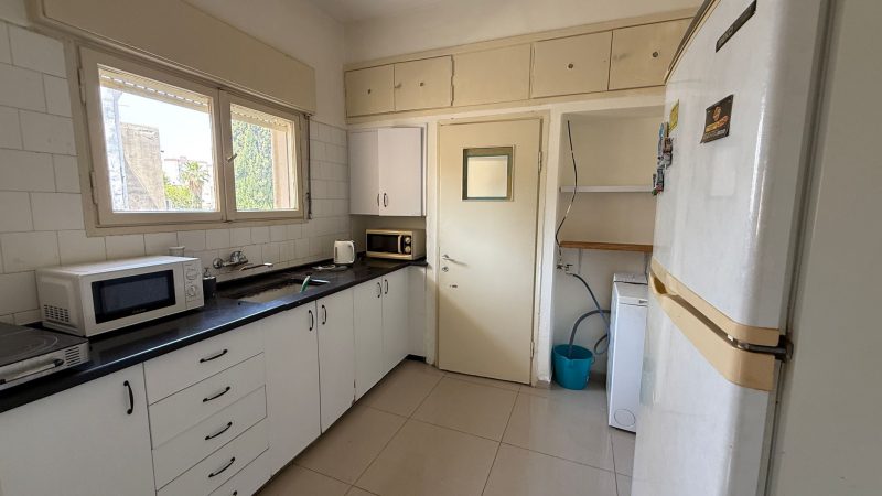 В аренду 1-комнатная с балконом на A.D. Gordon St 4, Netanya за 3100 ₪ -  Фото 2