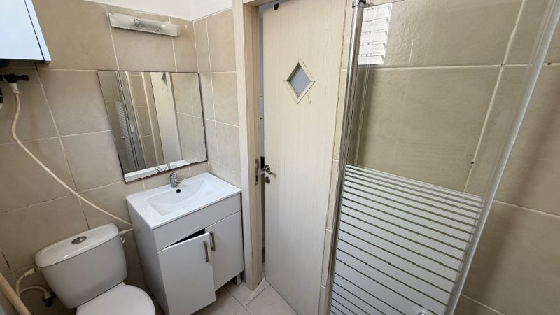 В аренду студия на Sha'ar HaGai St 14, Netanya за 2800 ₪ -  Фото 2