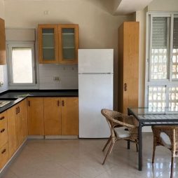 В аренду 5-комнатная на HaRav Kuk St 15, Netanya за 6300 ₪