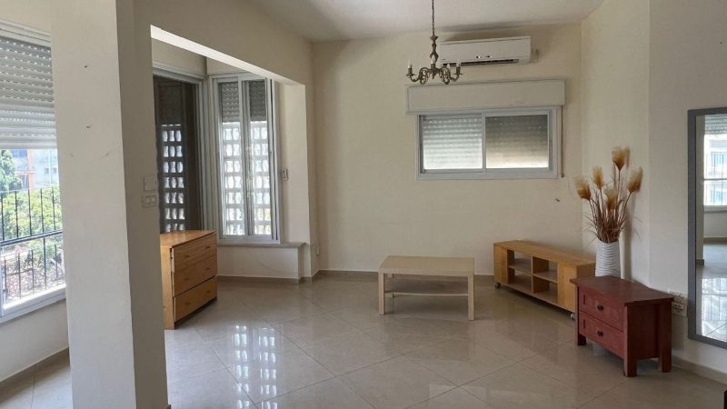 В аренду 5-комнатная на HaRav Kuk St 15, Netanya за 6300 ₪ -  Фото 2