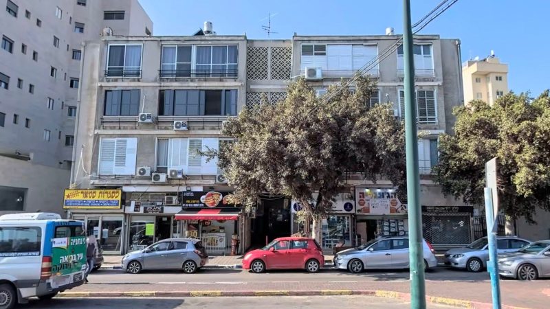 В аренду 2х-комнатная на Sderot Hayim Weizman 17, Netanya за 3700 ₪ -  Фото 1