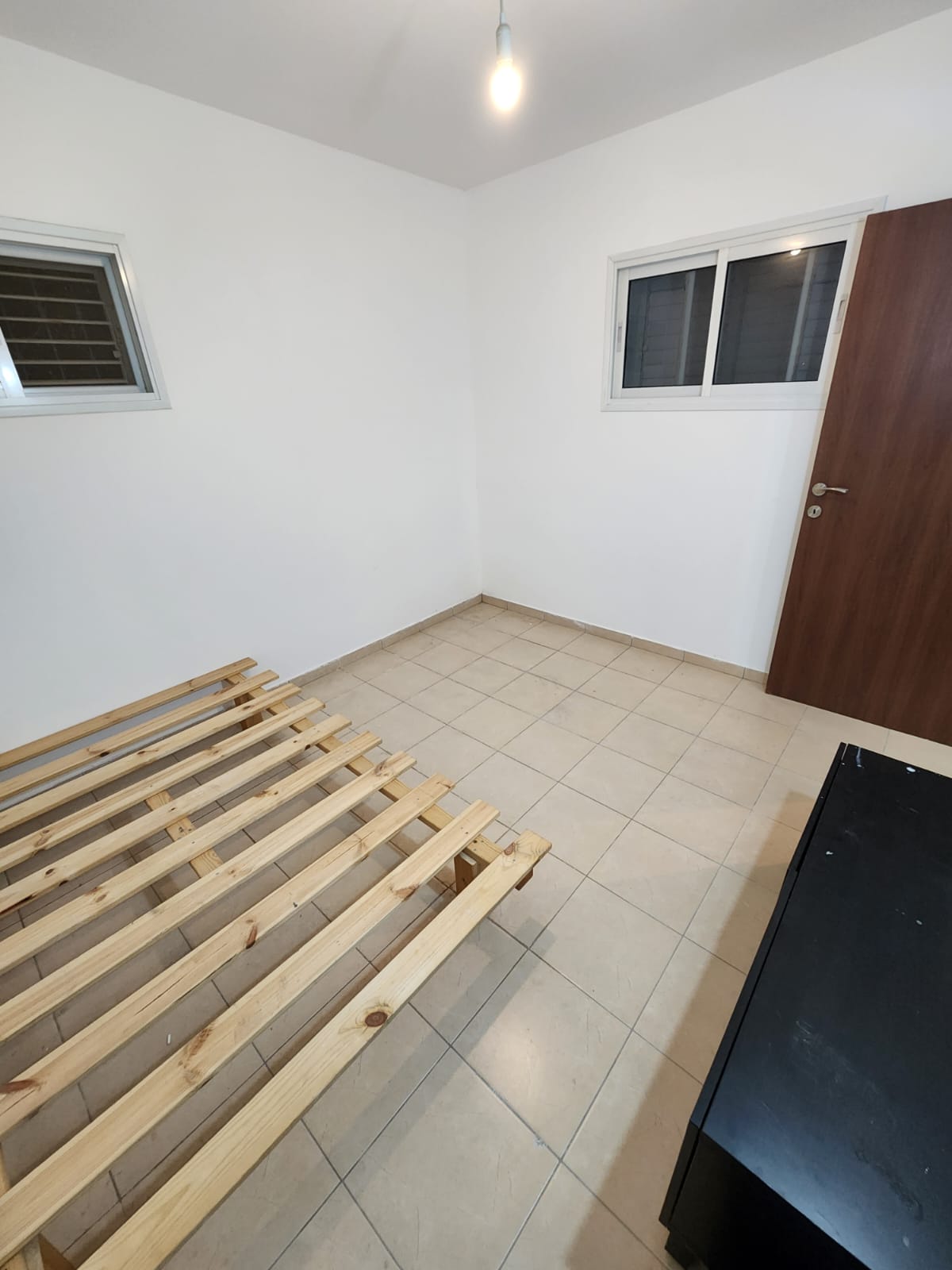 2-комнатная с выходом в гину на Барзилай, Хайфа — 1 800 ₪ -  Фото 4