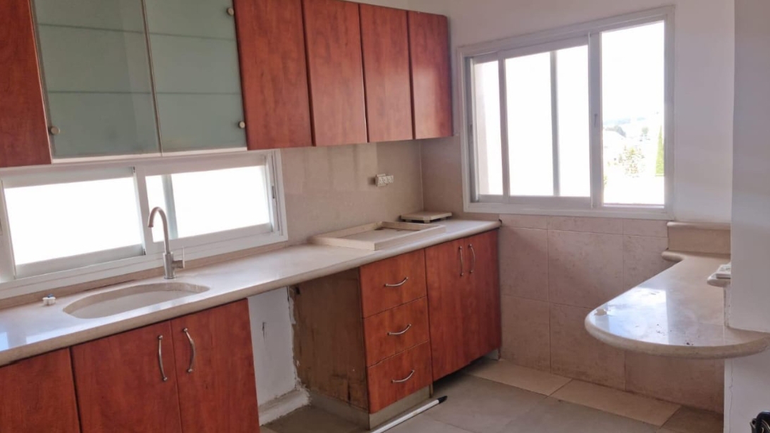 В аренду 2,5-комнатная на Ya'akov Weiss St 8, Netanya за 3700 ₪ -  Фото 9