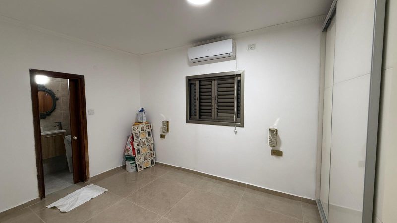 В аренду 5-комнатная на Sderot Binyamin 64, Netanya за 6500 ₪ -  Фото 9