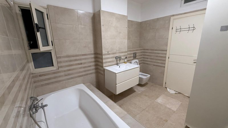 В аренду 5-комнатная на Sderot Binyamin 64, Netanya за 6500 ₪ -  Фото 4