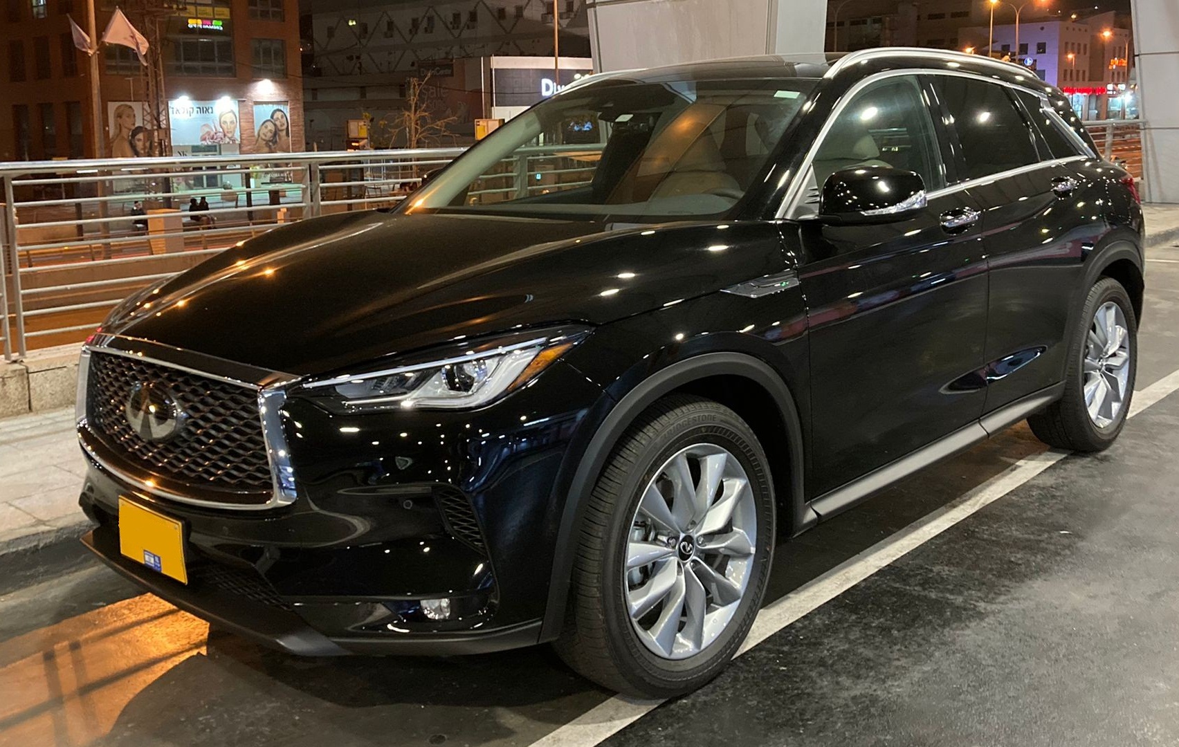 продается по случаю Инфинити QX50 LUXE ,2022 года, цвет черный 1 рука, 49000км -  Фото 3