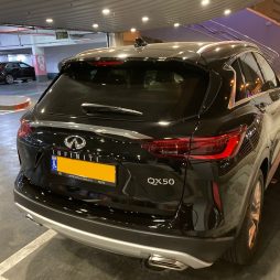 продается по случаю Инфинити QX50 LUXE ,2022 года, цвет черный 1 рука, 49000км