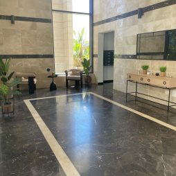 Продажа 5- комнатная квартира