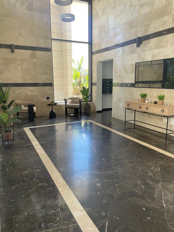 Продажа 5- комнатная квартира -  Фото 1