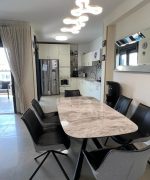 Превью, всего фото: 10