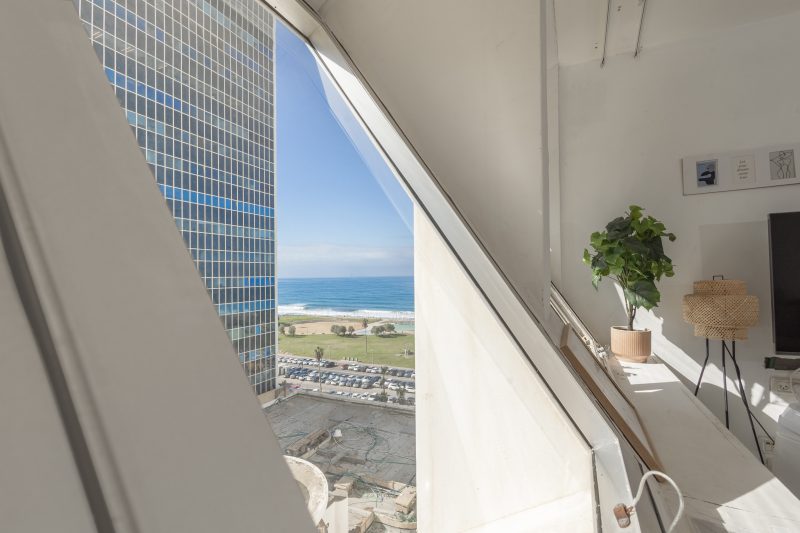 Студия на берегу моря и с видом на море! -  Фото 9