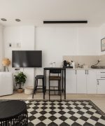 Превью, всего фото: 10