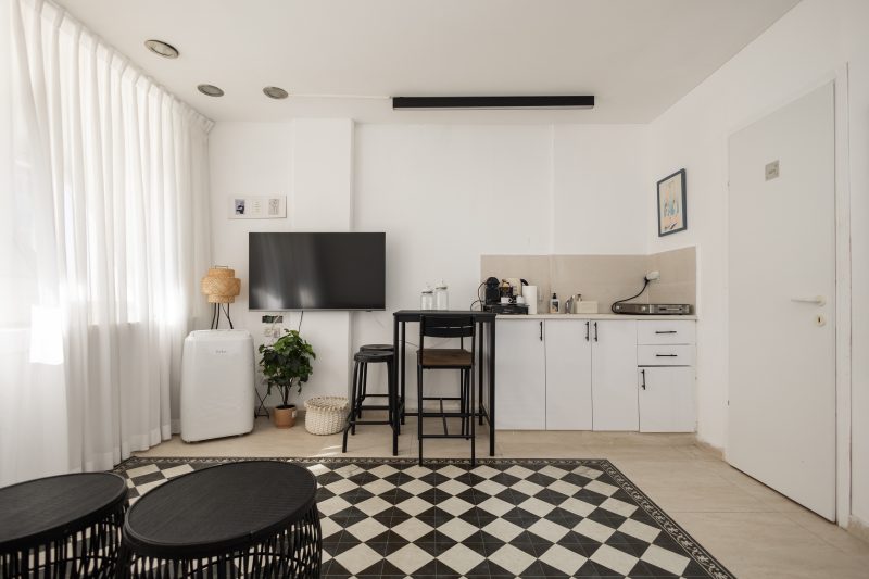 Студия на берегу моря и с видом на море! -  Фото 2